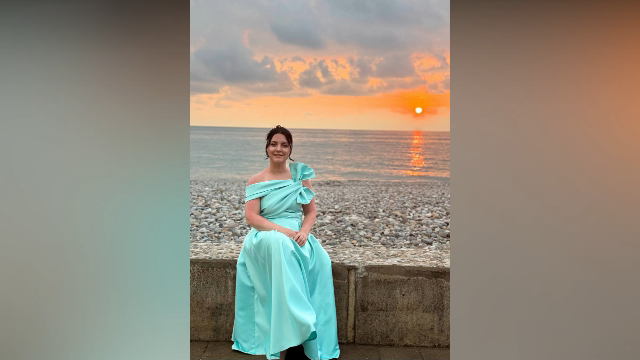 "ბანკეტზე მოსწავლეებმა იტალიის საგზური მაჩუქეს" - რას ჰყვება მასწავლებელი, რომელიც სკოლიდან გაათავისუფლეს